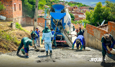 Prefeitura de Jequié acelera programa de pavimentação e obras chegam a novas ruas do Conjunto Prodecor e do Inocoop